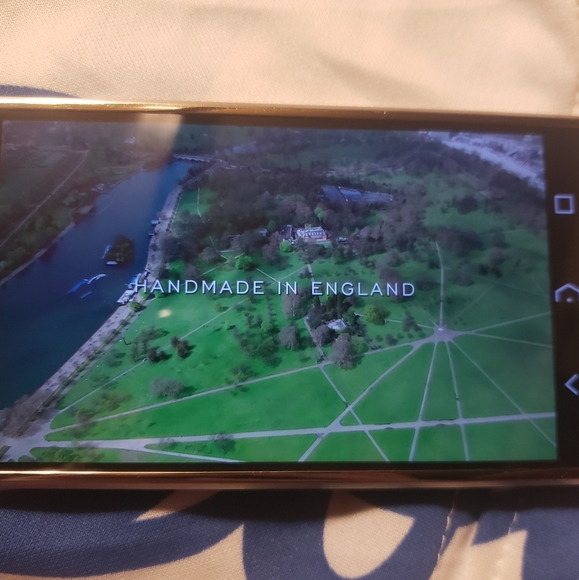 VERTU SIGNATURE TOUCH GRAPE LIZARD/TITANIUM - Picture 9 of 16